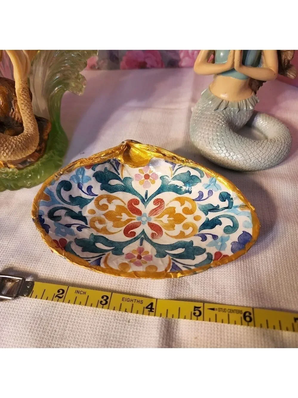 DECOUPAGE CLAM SHELL